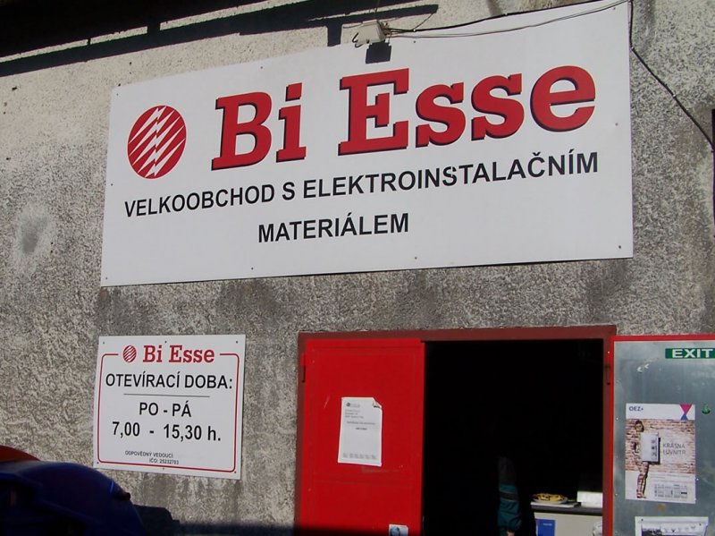 Kleště na svorníky