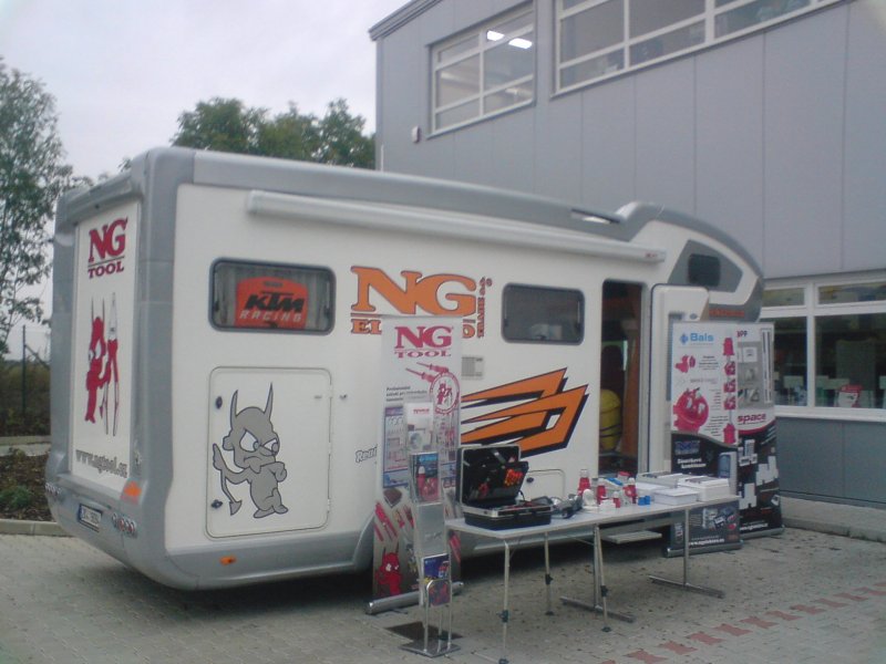Břit náhradní